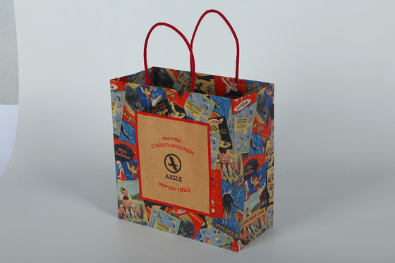 2022 Großhandel Handwerk Papiertasche kundenspezifisches Design gedruckte Papiertasche mit Baumwollseil