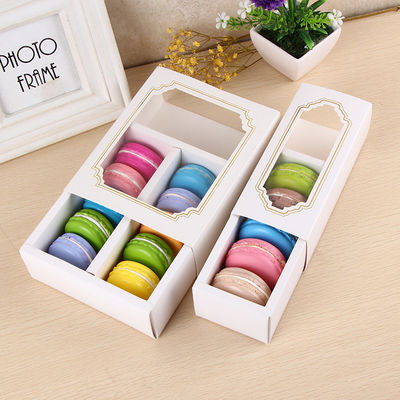 Personalisierte Macaron-Food-Verpackungskiste mit klarem Fenster 15,7x12,8x5,8cm
