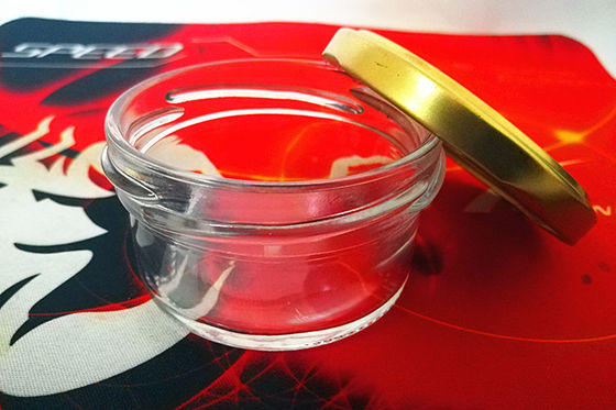 Hochtransparentes Glaskaviarglas mit Metalldeckel