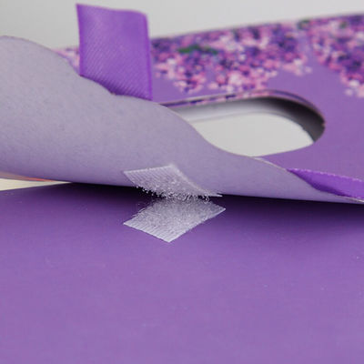 Papier-Geschenkbeutel mit Velcro-Sperrverschluss
