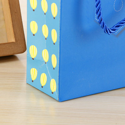 Papier-Shopping-Taschen für kleine Kindergeschenke