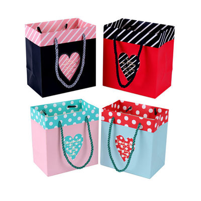 Custom Printed Paper Shopping Bags, personalisierte Papiergeschenktaschen mit Bandgriff
